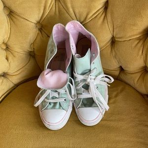 Pastel Converse from the early 2000’s!